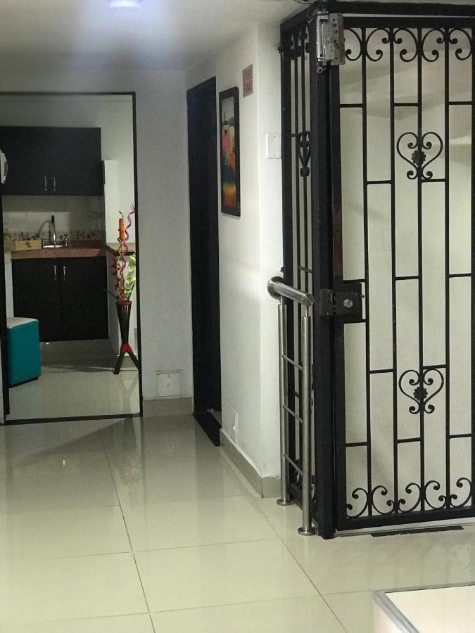 Hotel Bulerias 33 Medellín Exteriör bild