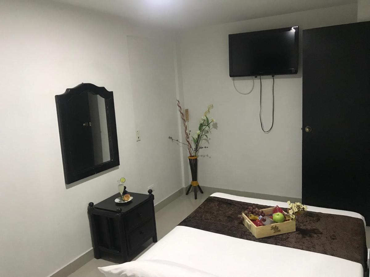Hotel Bulerias 33 Medellín Exteriör bild